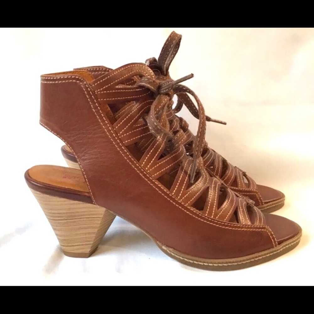 PIKOLINOS- Congnac Leather Roman Heel Sandal, Sz9. Excellent condition!!